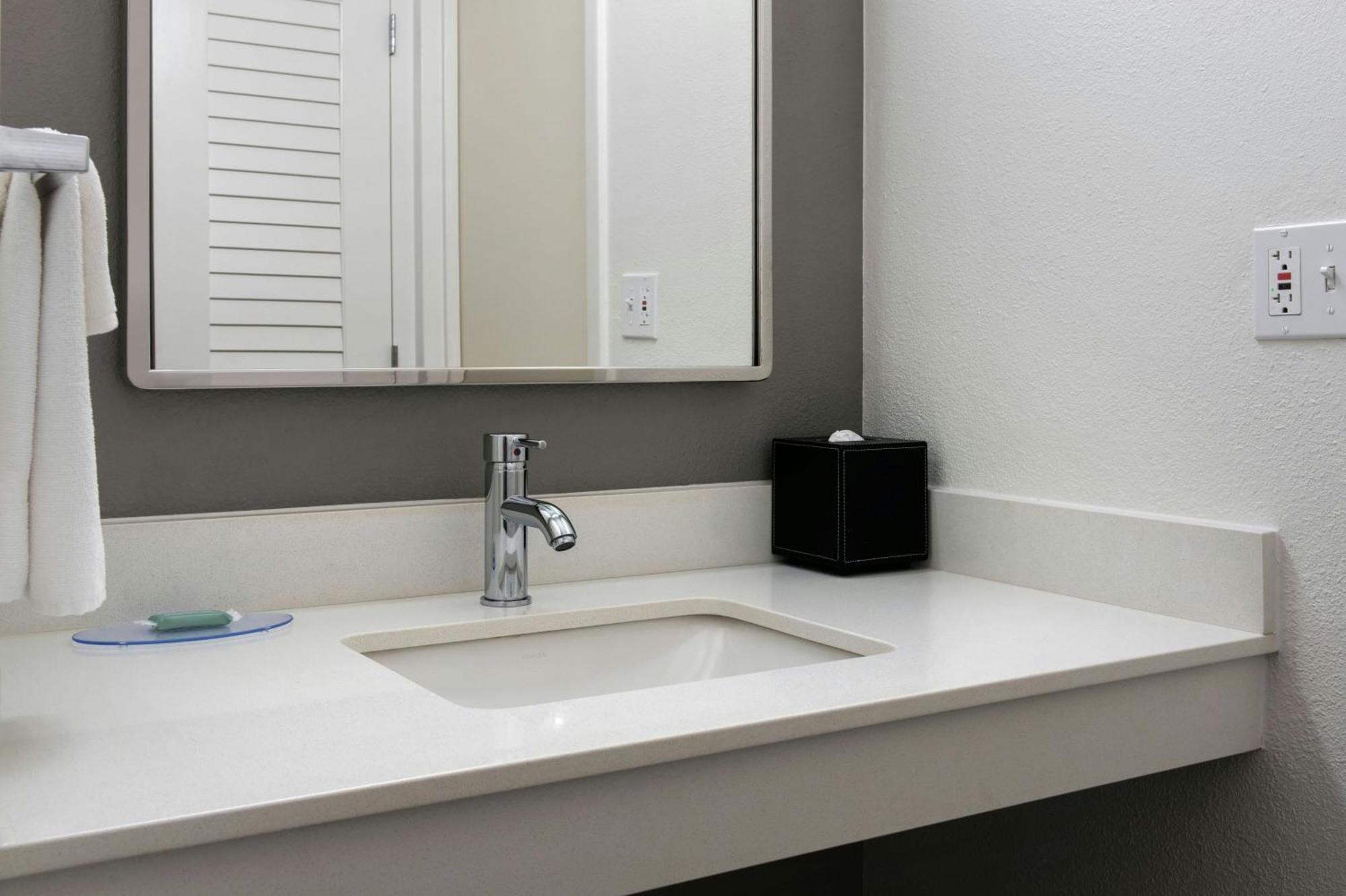 Courtyard By Marriott Annapolis Hotell Exteriör bild