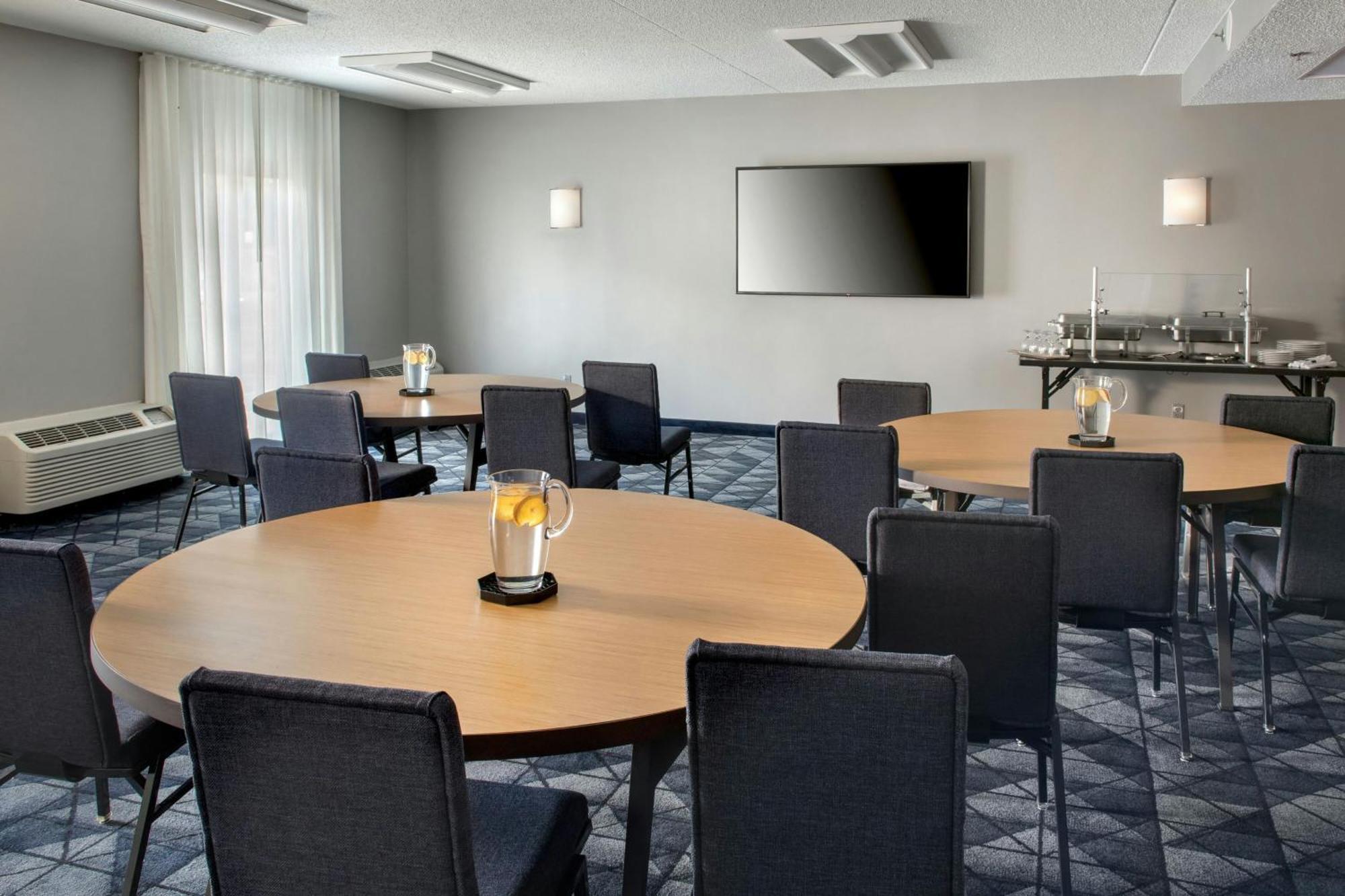 Courtyard By Marriott Annapolis Hotell Exteriör bild