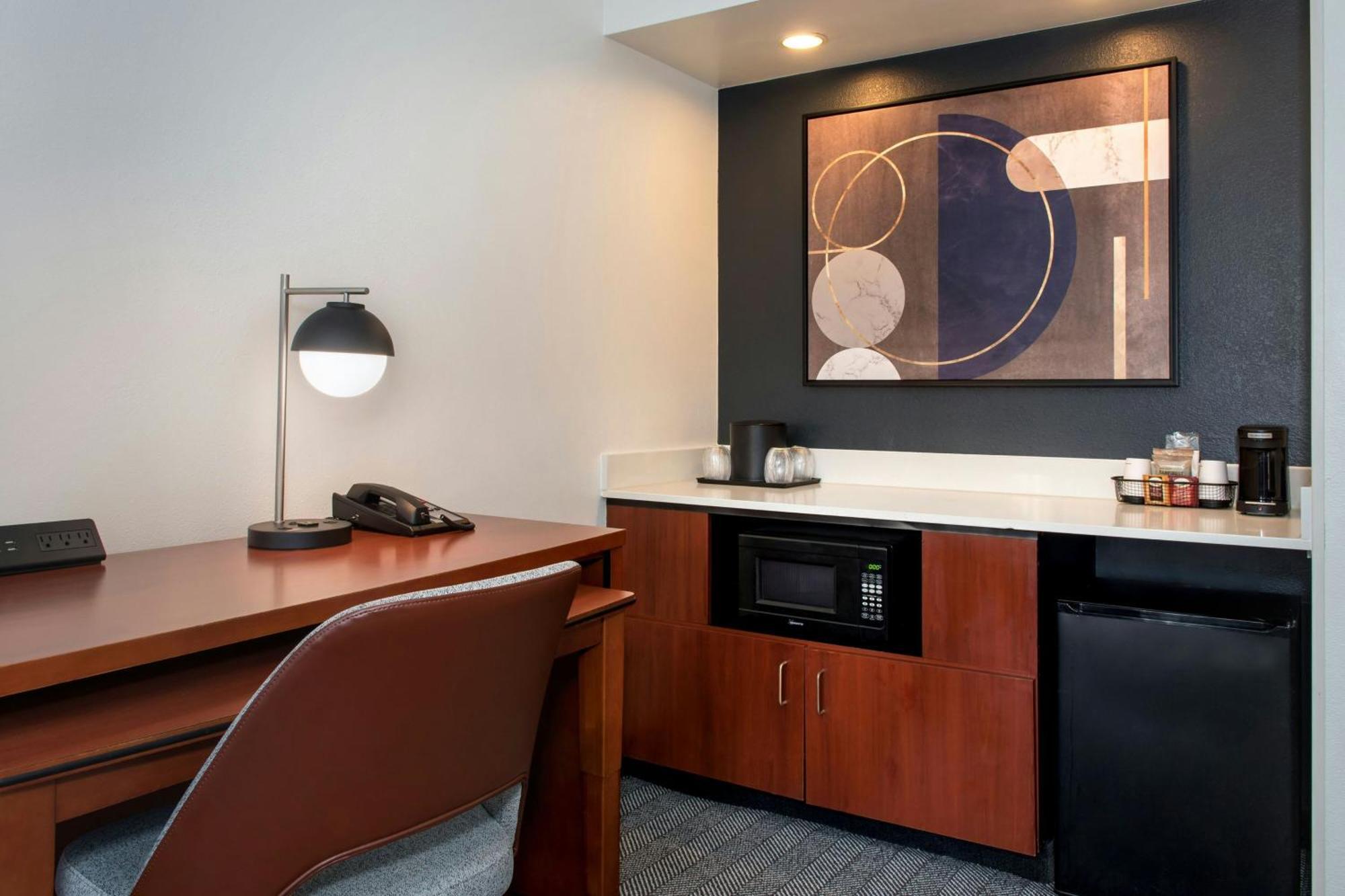 Courtyard By Marriott Annapolis Hotell Exteriör bild